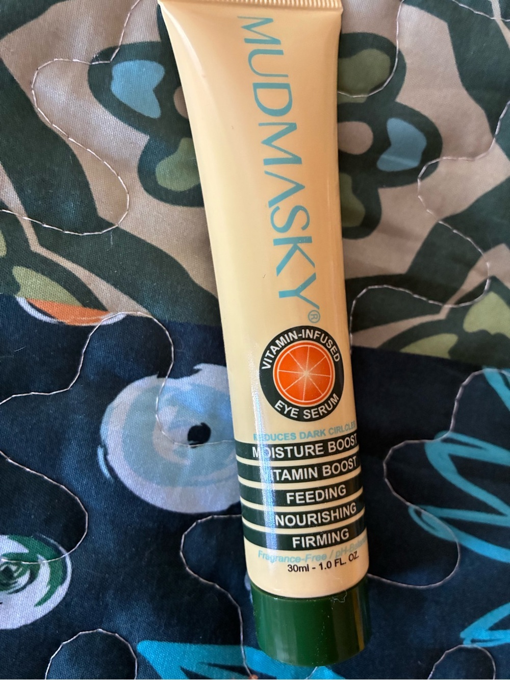 MUDMASKY Vitamin-Infused Eye Serum - Green/Beige